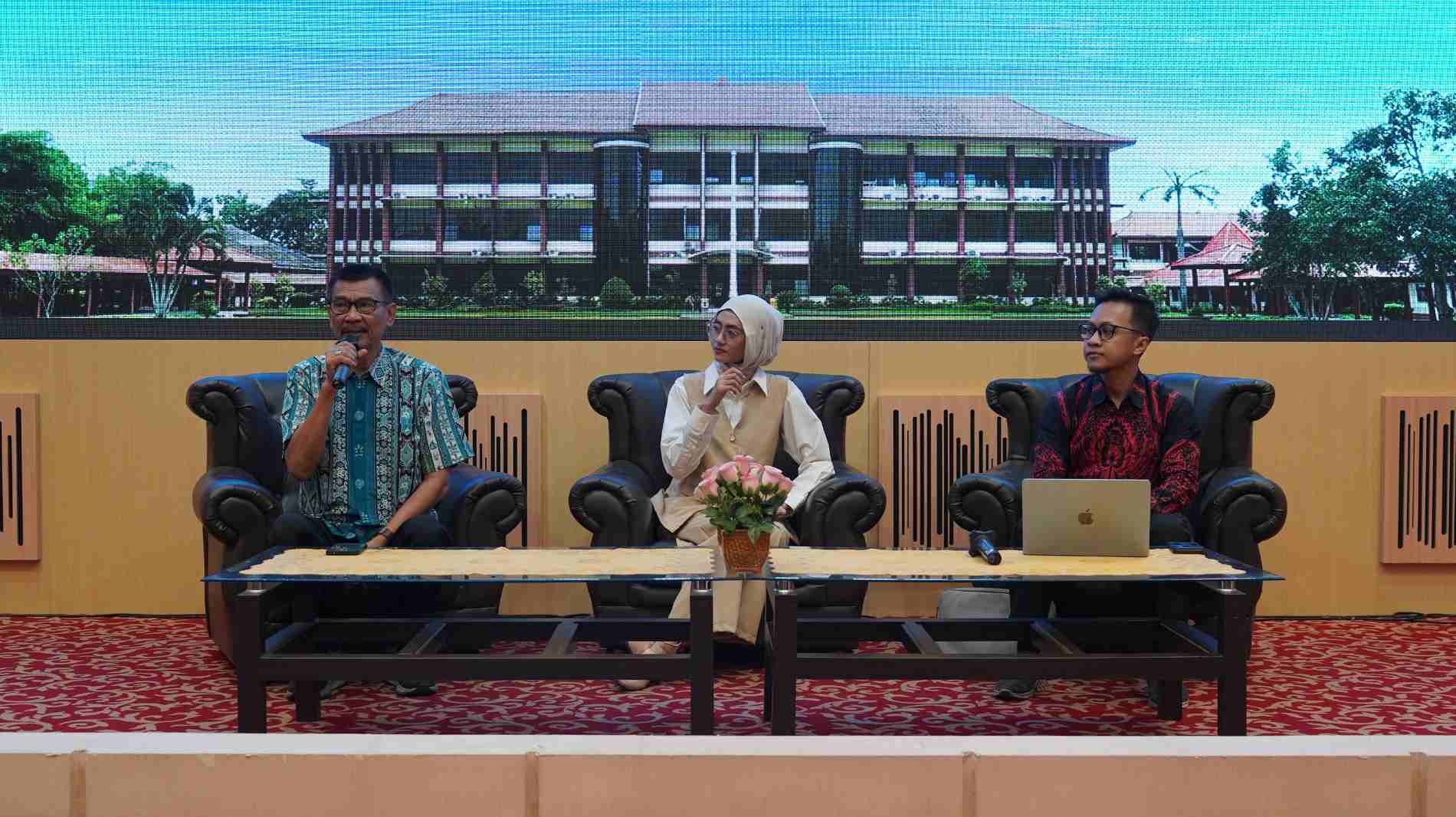 Kunjungan Perpustakaan Politeknik Negeri Jember (2026)
