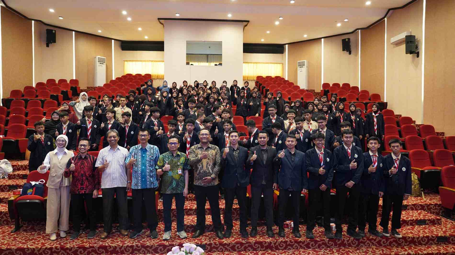 Kunjungan Perpustakaan Politeknik Negeri Jember (2026)